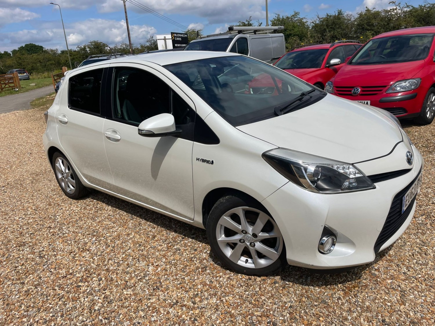 Toyota Yaris Listing Image