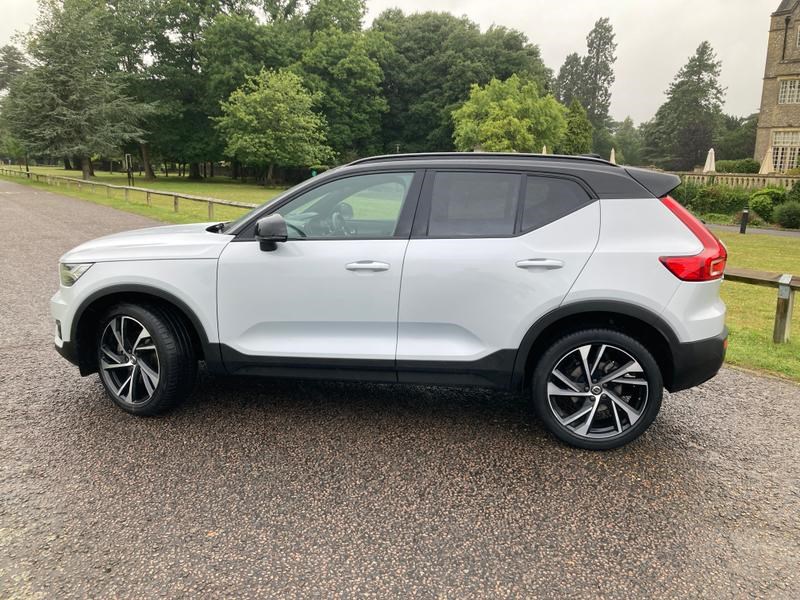 Volvo XC40 Listing Image