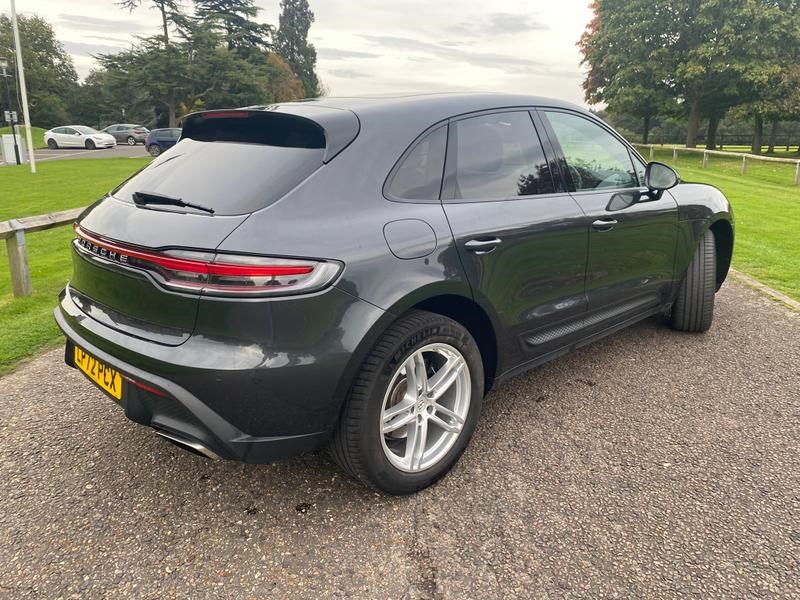 Porsche Macan Listing Image