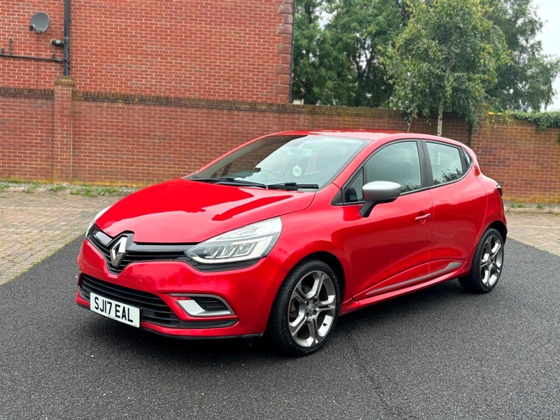 Renault Clio Listing Image