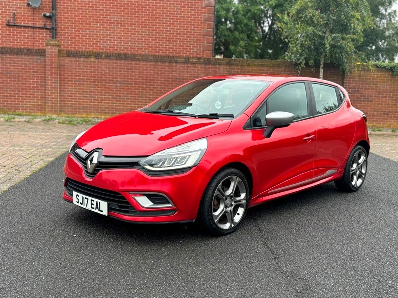 Renault Clio Listing Image