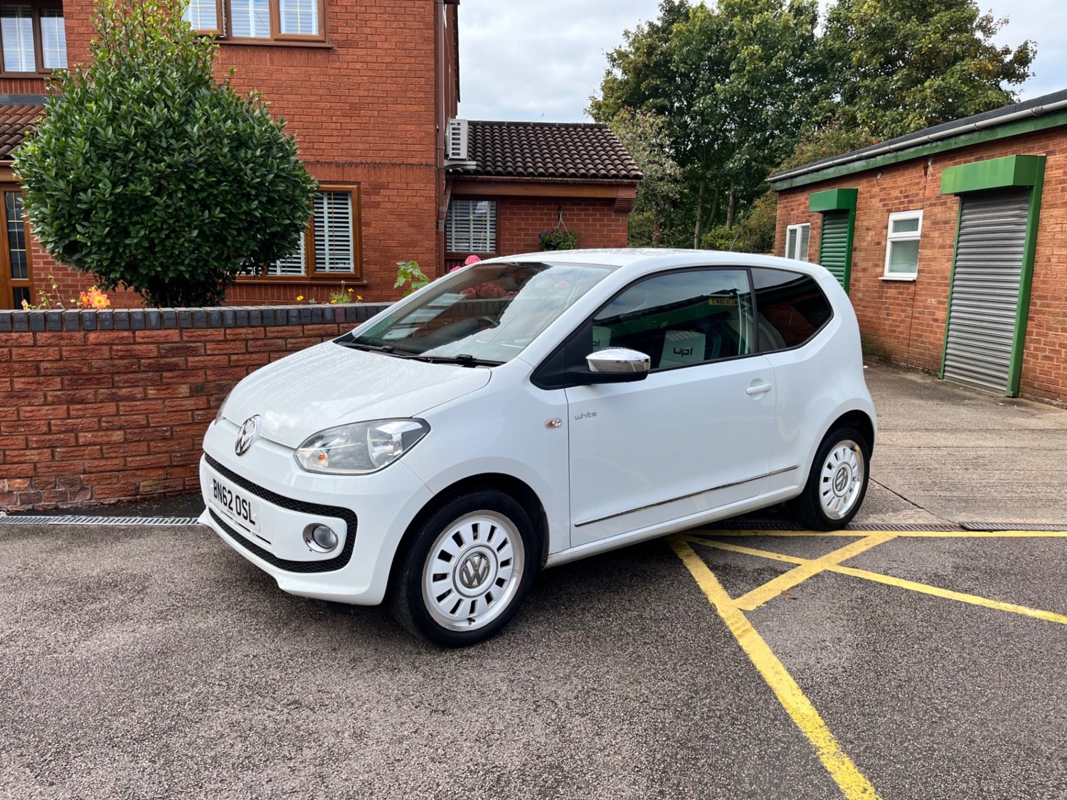 Volkswagen up! Listing Image