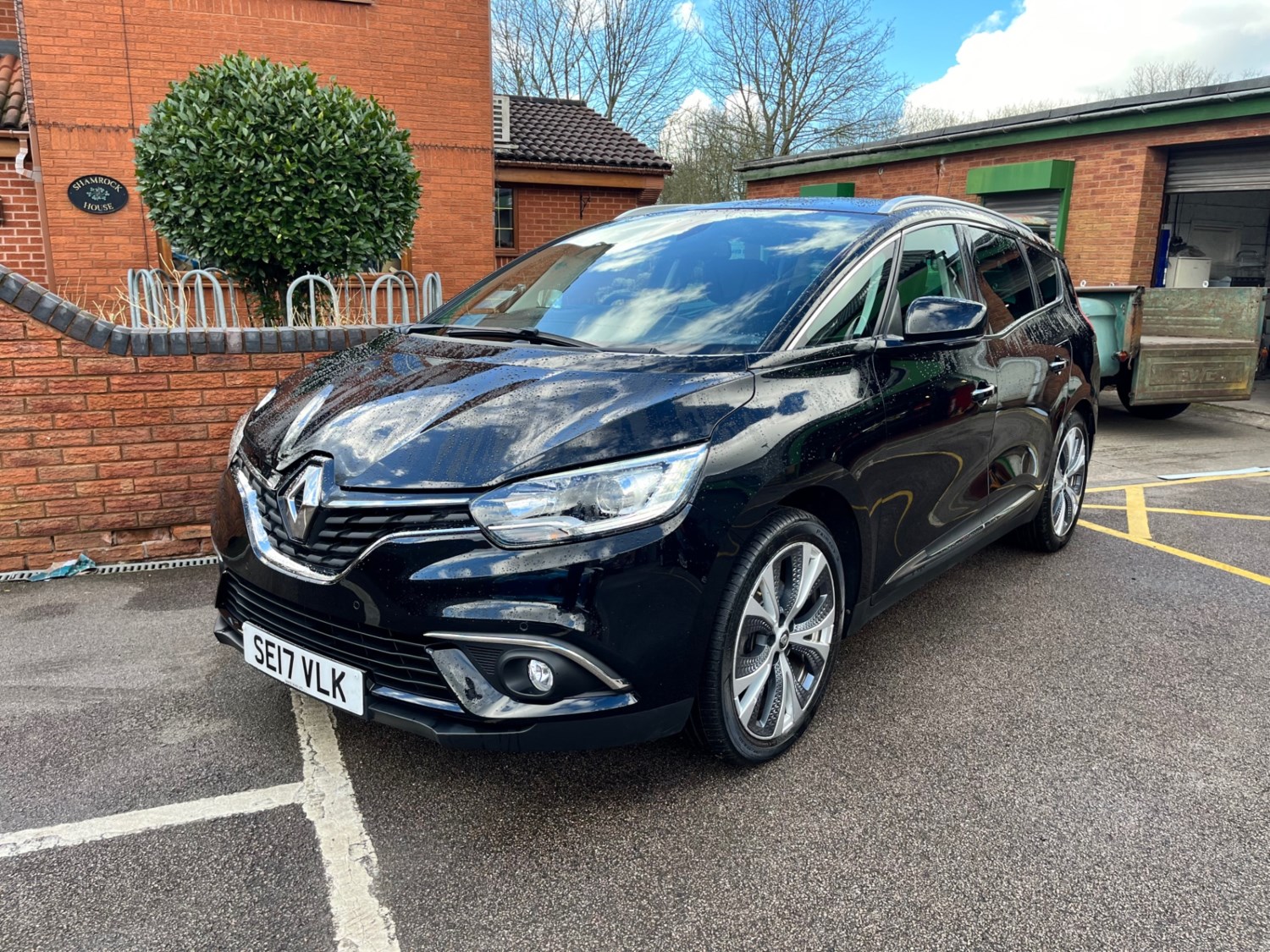 Renault Grand Scenic Listing Image