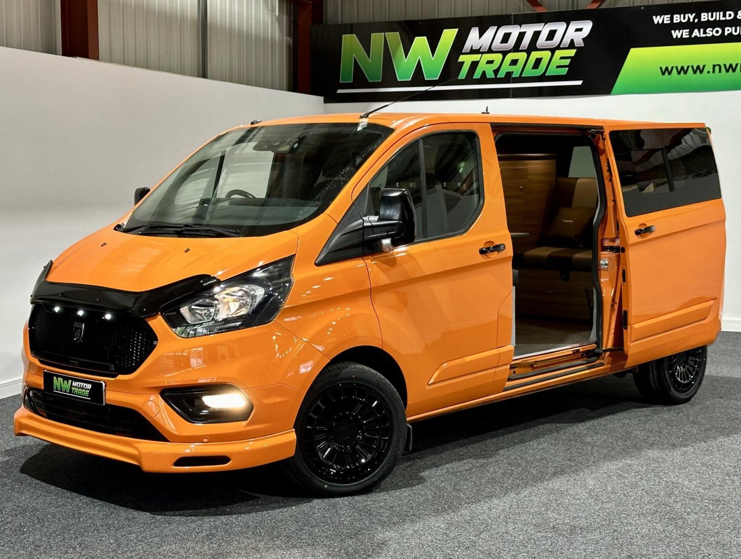 Ford Transit Custom Listing Image