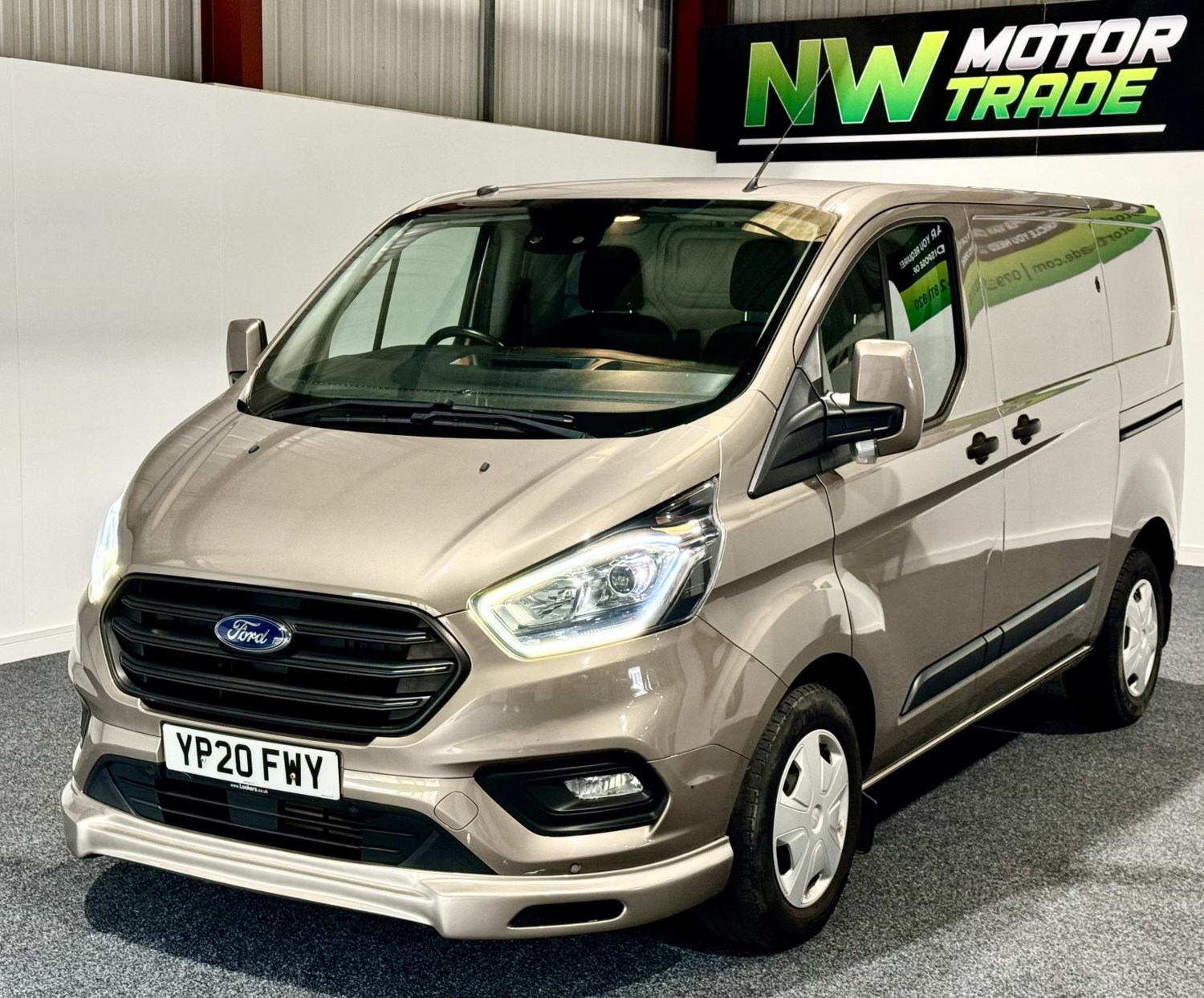 Ford Transit Custom Listing Image