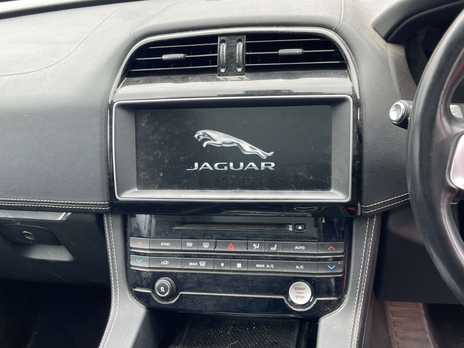Jaguar F-PACE Listing Image
