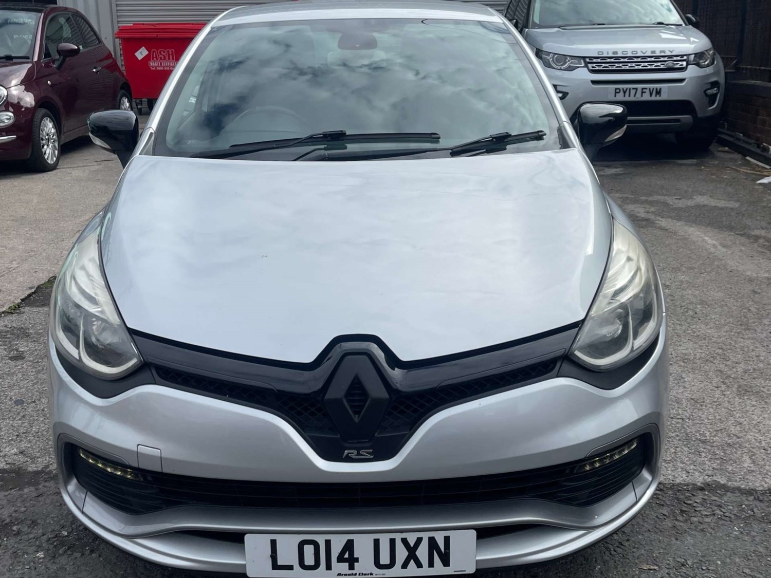 Renault Clio Listing Image