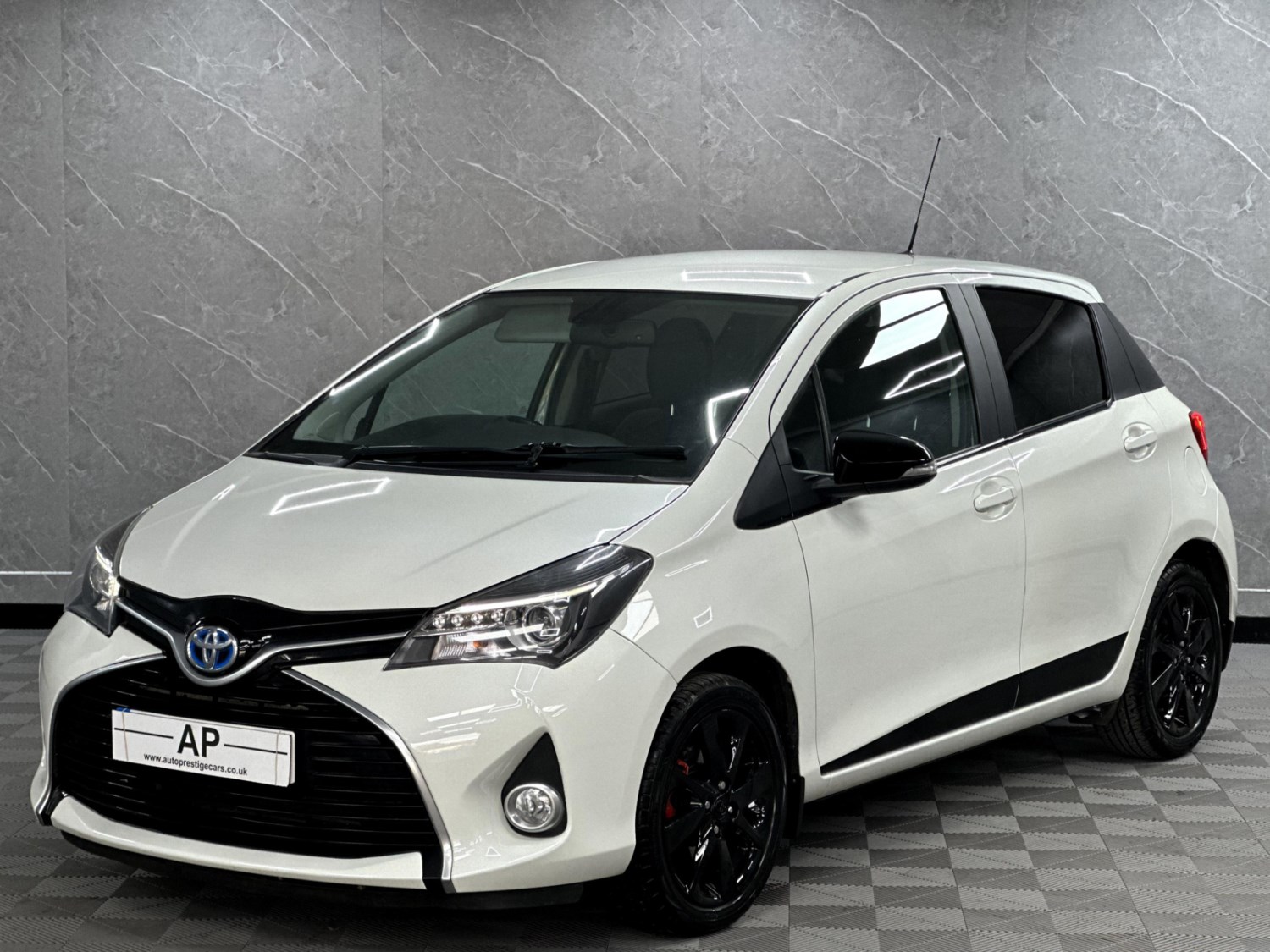 Toyota Yaris Listing Image