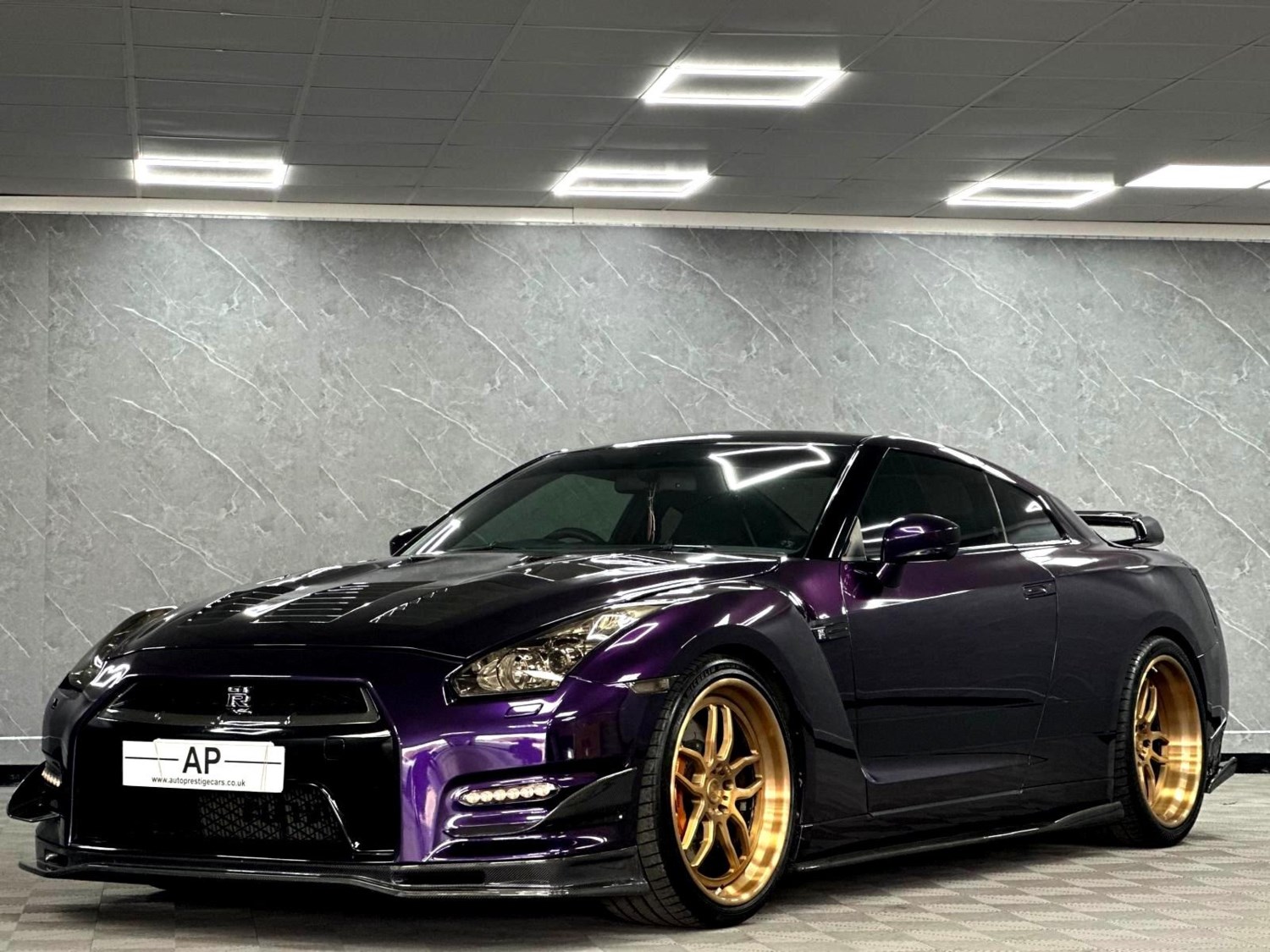 Nissan GT-R Listing Image