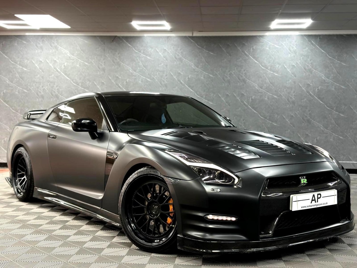 Nissan GT-R Listing Image