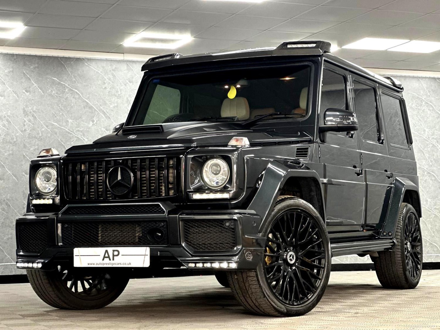 Mercedes-Benz G-Class Listing Image