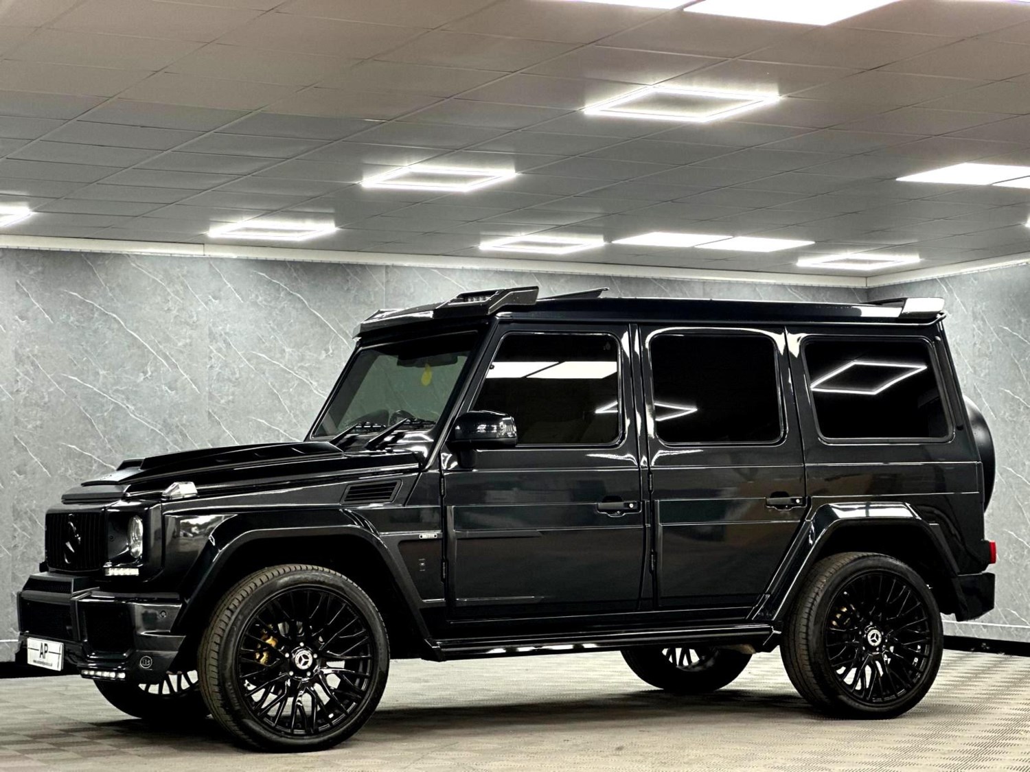 Mercedes-Benz G-Class Listing Image