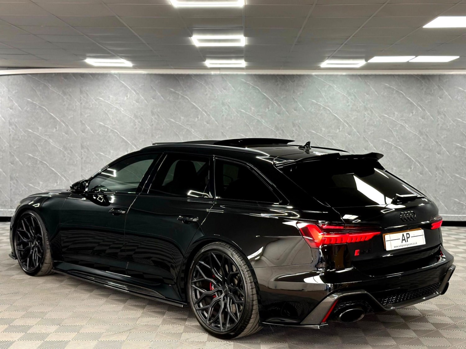 Audi RS6 Listing Image