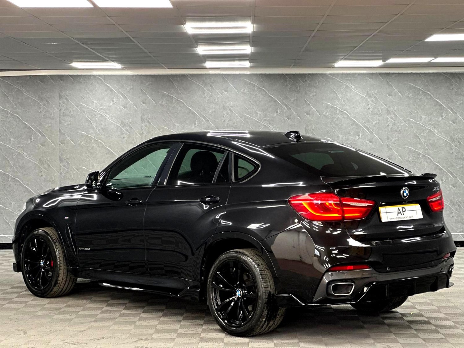 BMW X6 Listing Image