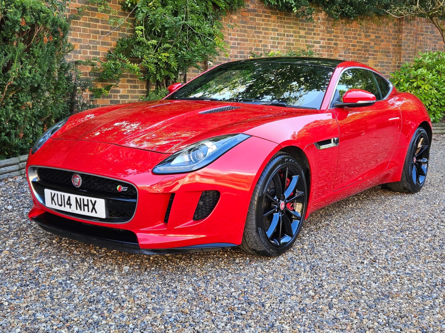 Jaguar F-Type Listing Image