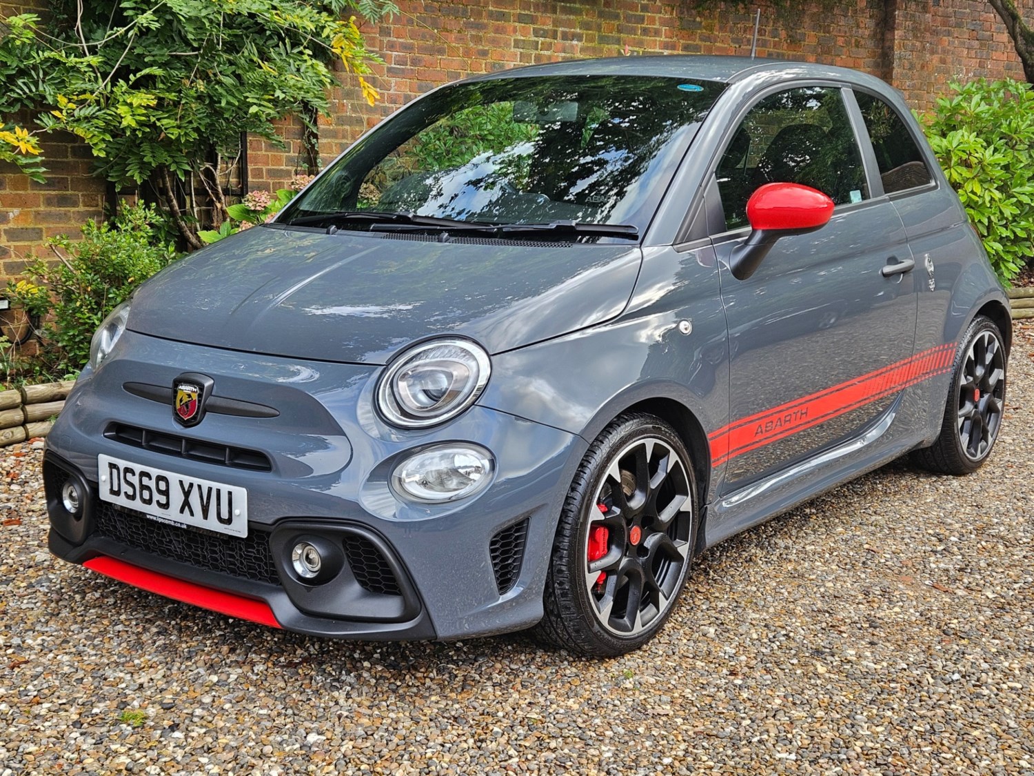 Abarth 595 Listing Image