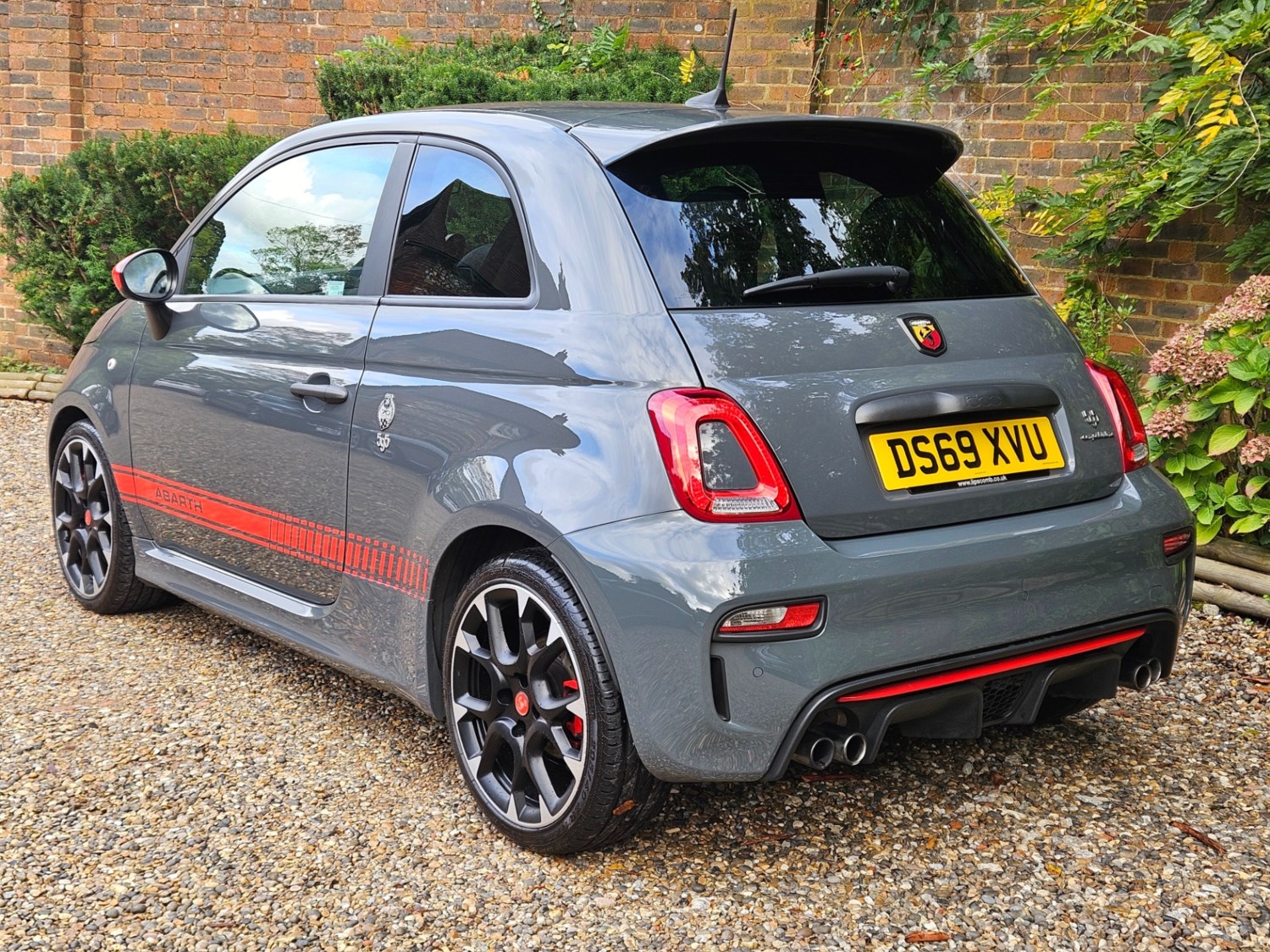 Abarth 595 Listing Image