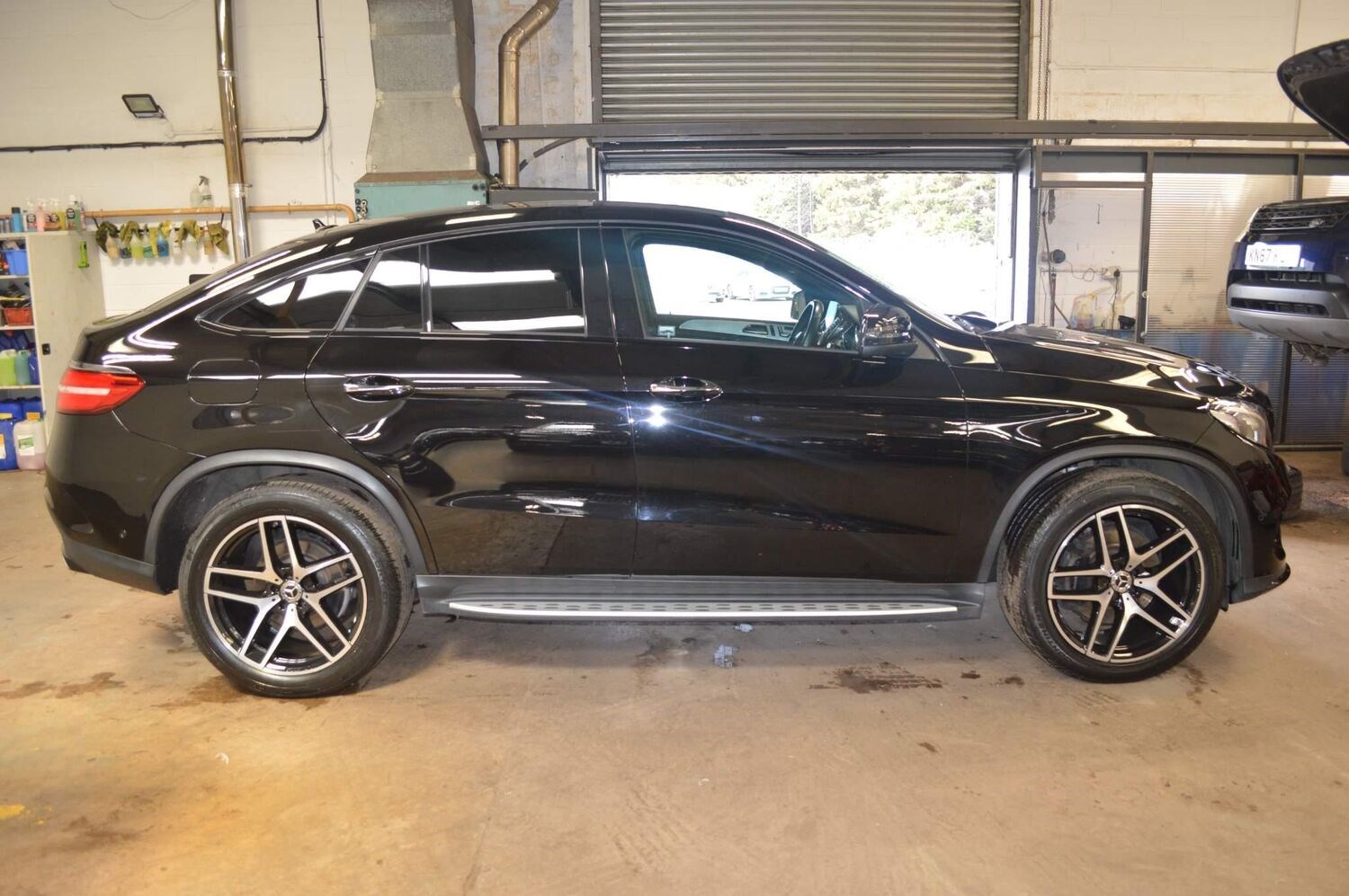 Mercedes-Benz GLE Listing Image