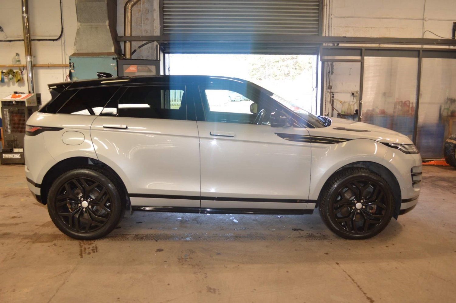 Land Rover Range Rover Evoque Listing Image