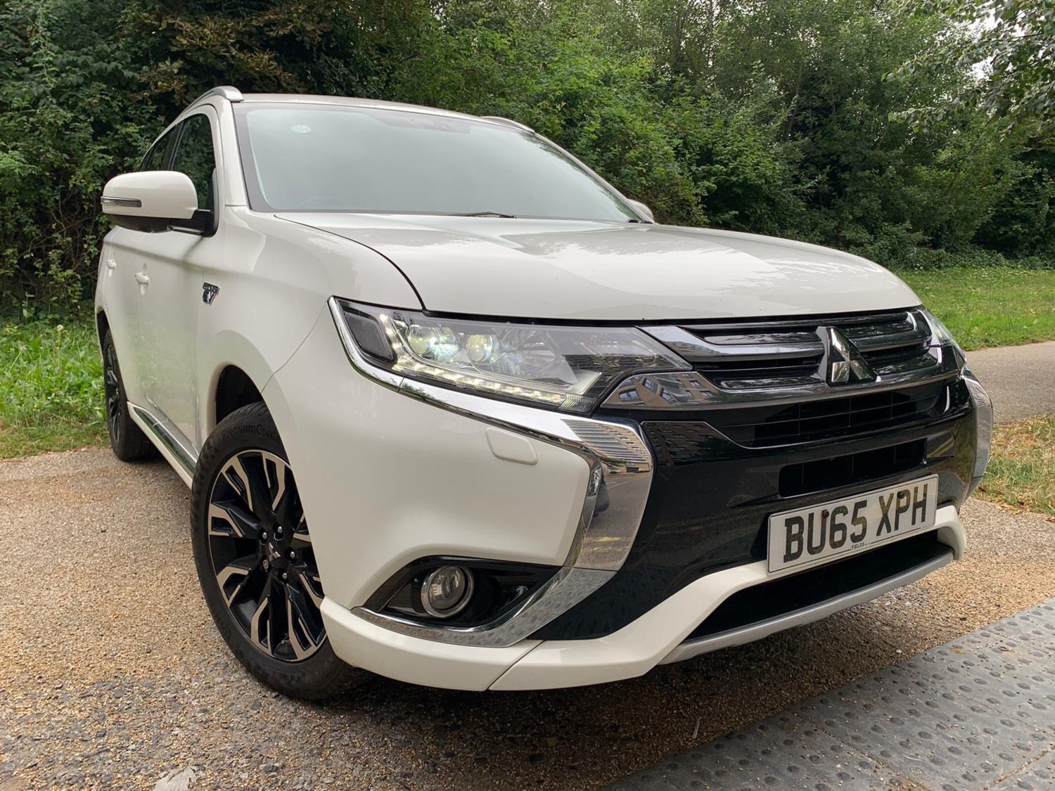 Mitsubishi Outlander Listing Image