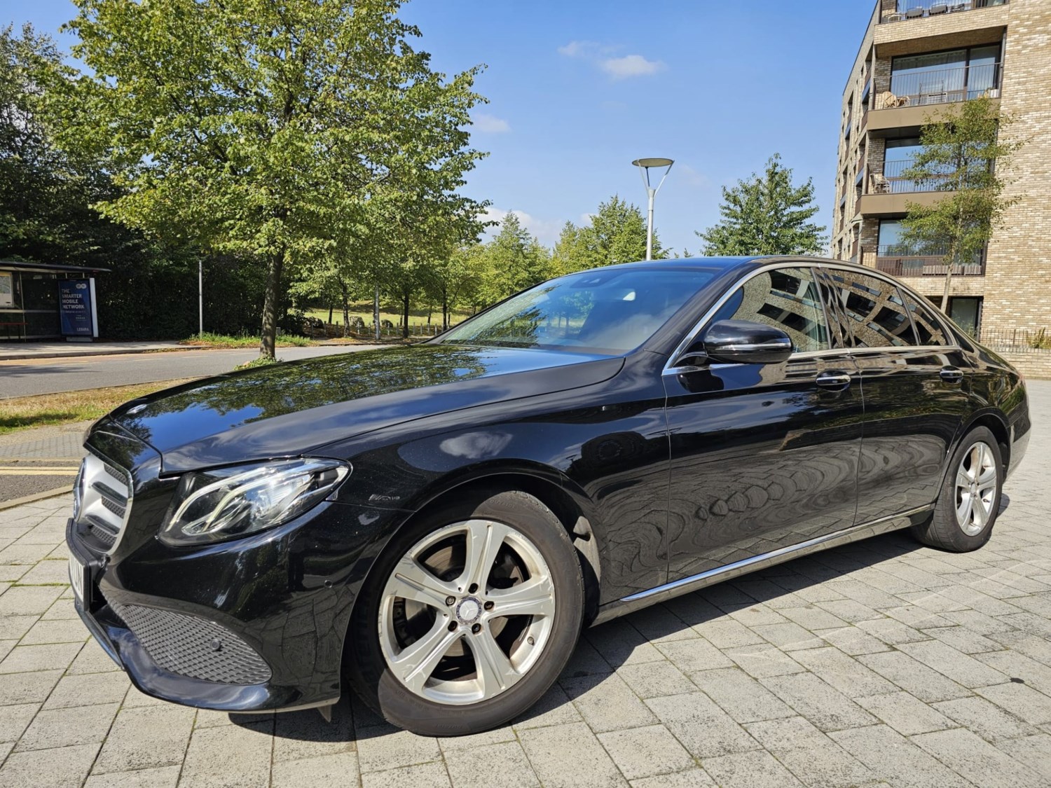 Mercedes-Benz E-Class Listing Image