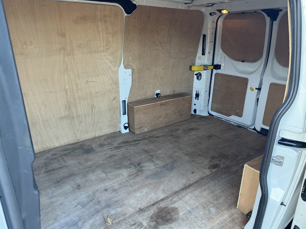 Ford Transit Custom Listing Image