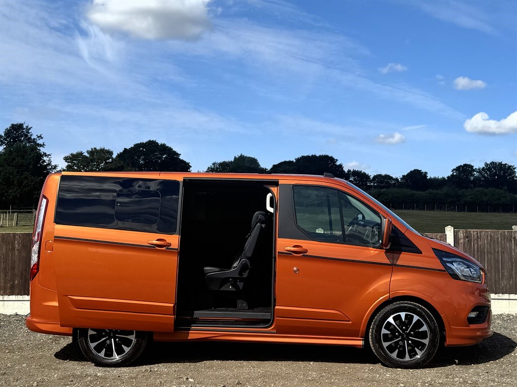 Ford Tourneo Custom Listing Image