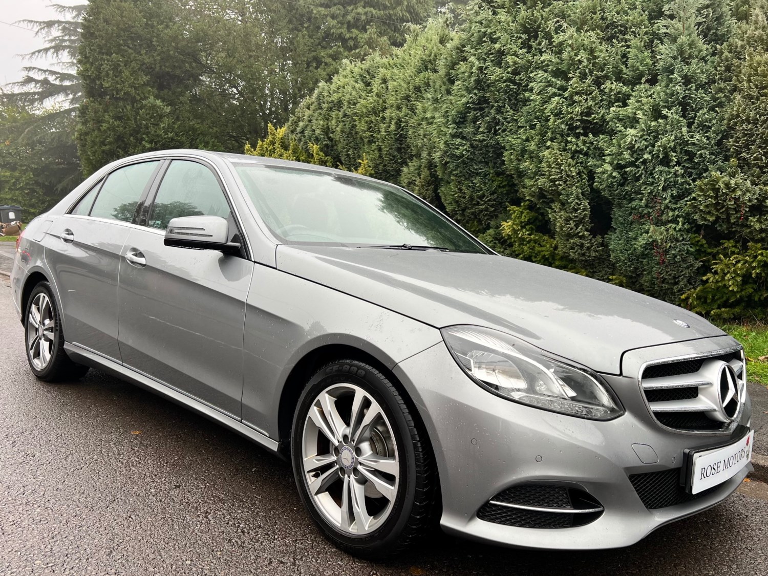 Mercedes-Benz E-Class Listing Image