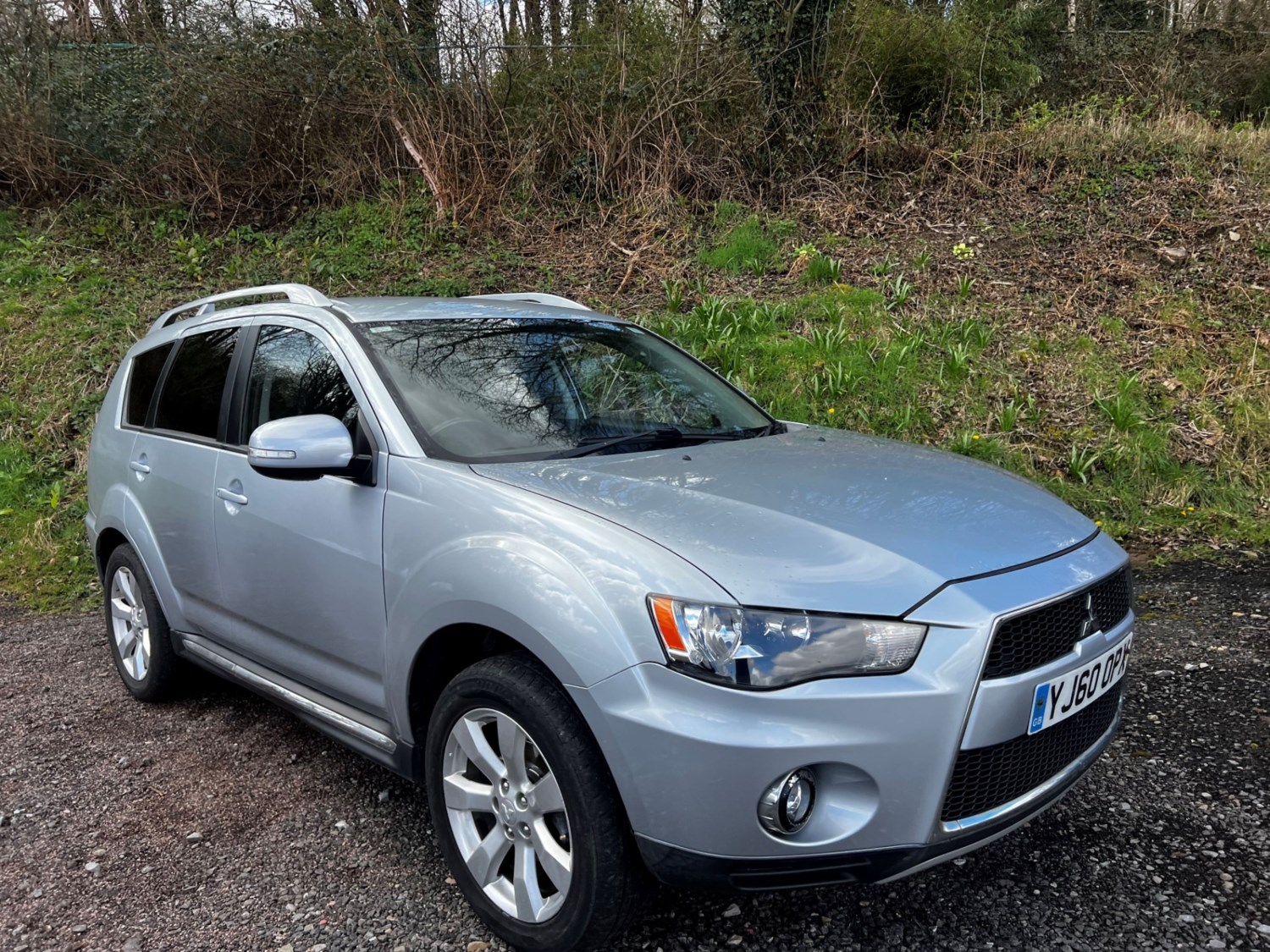 Mitsubishi Outlander Listing Image