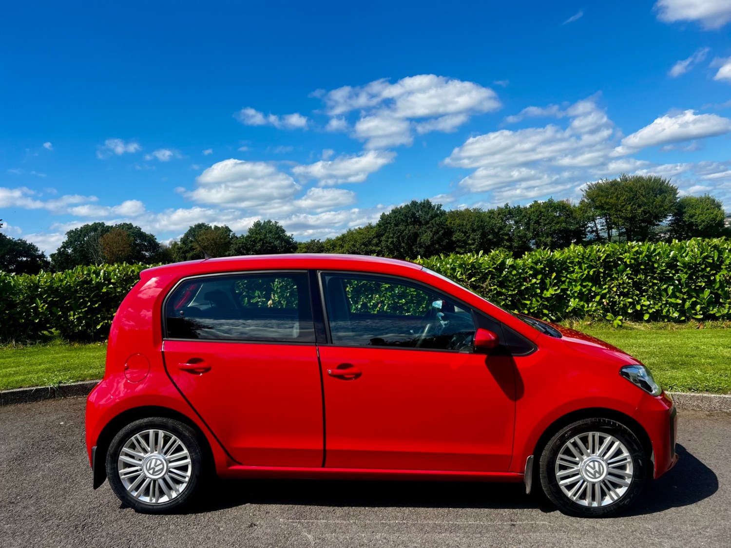 Volkswagen up! Listing Image