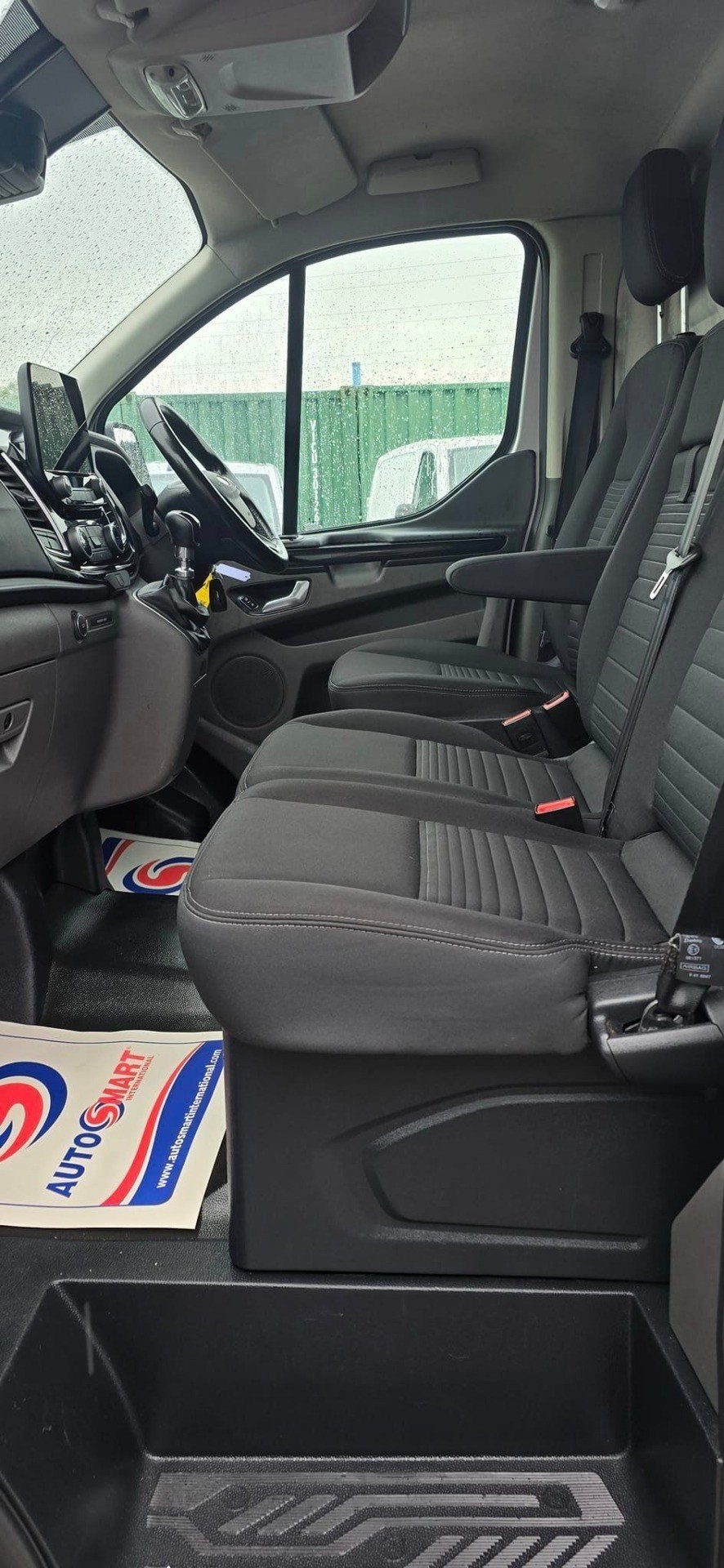 Ford Transit Custom Listing Image