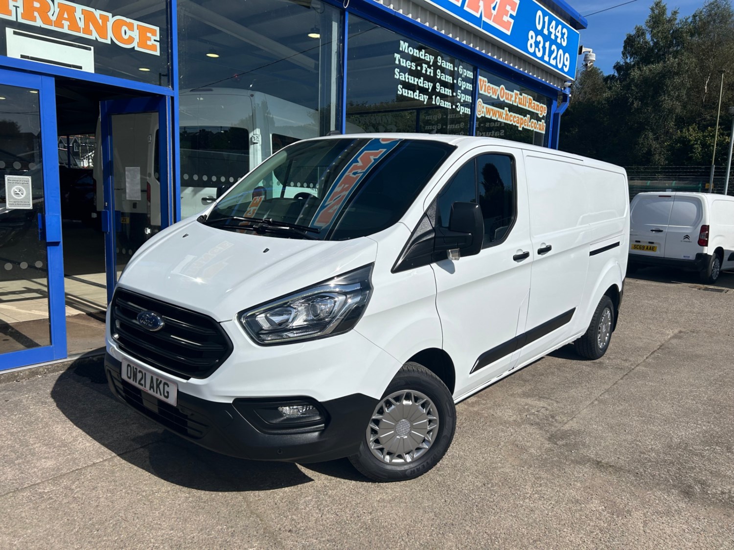 Ford Transit Custom Listing Image