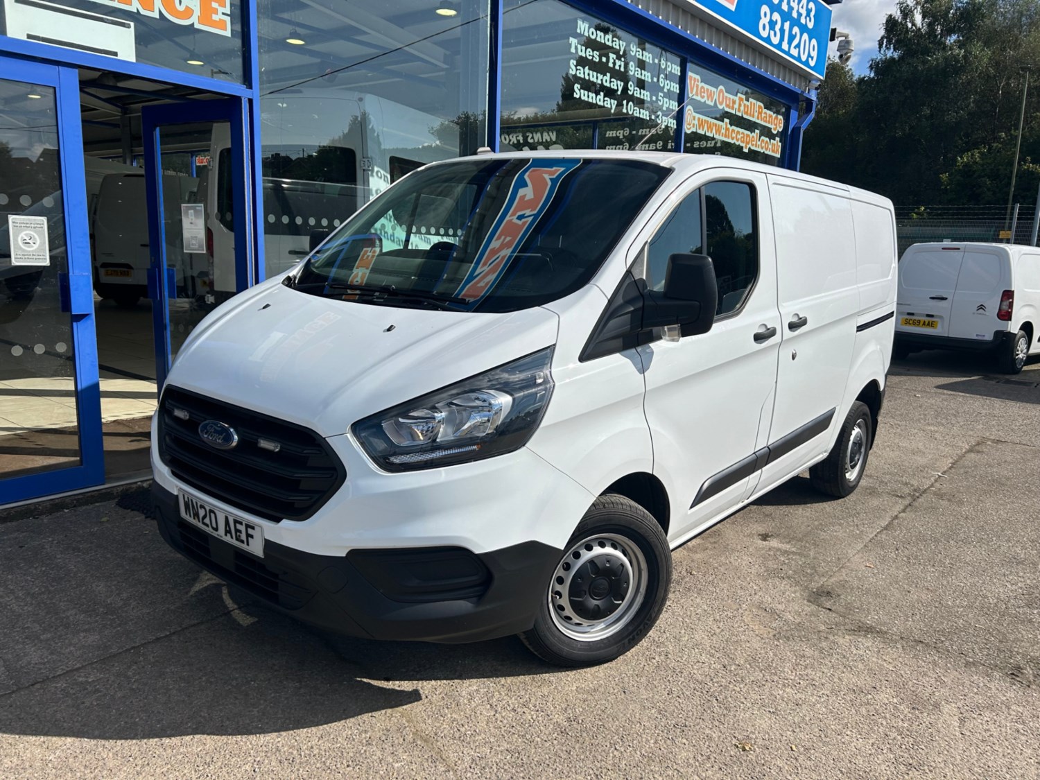 Ford Transit Custom Listing Image