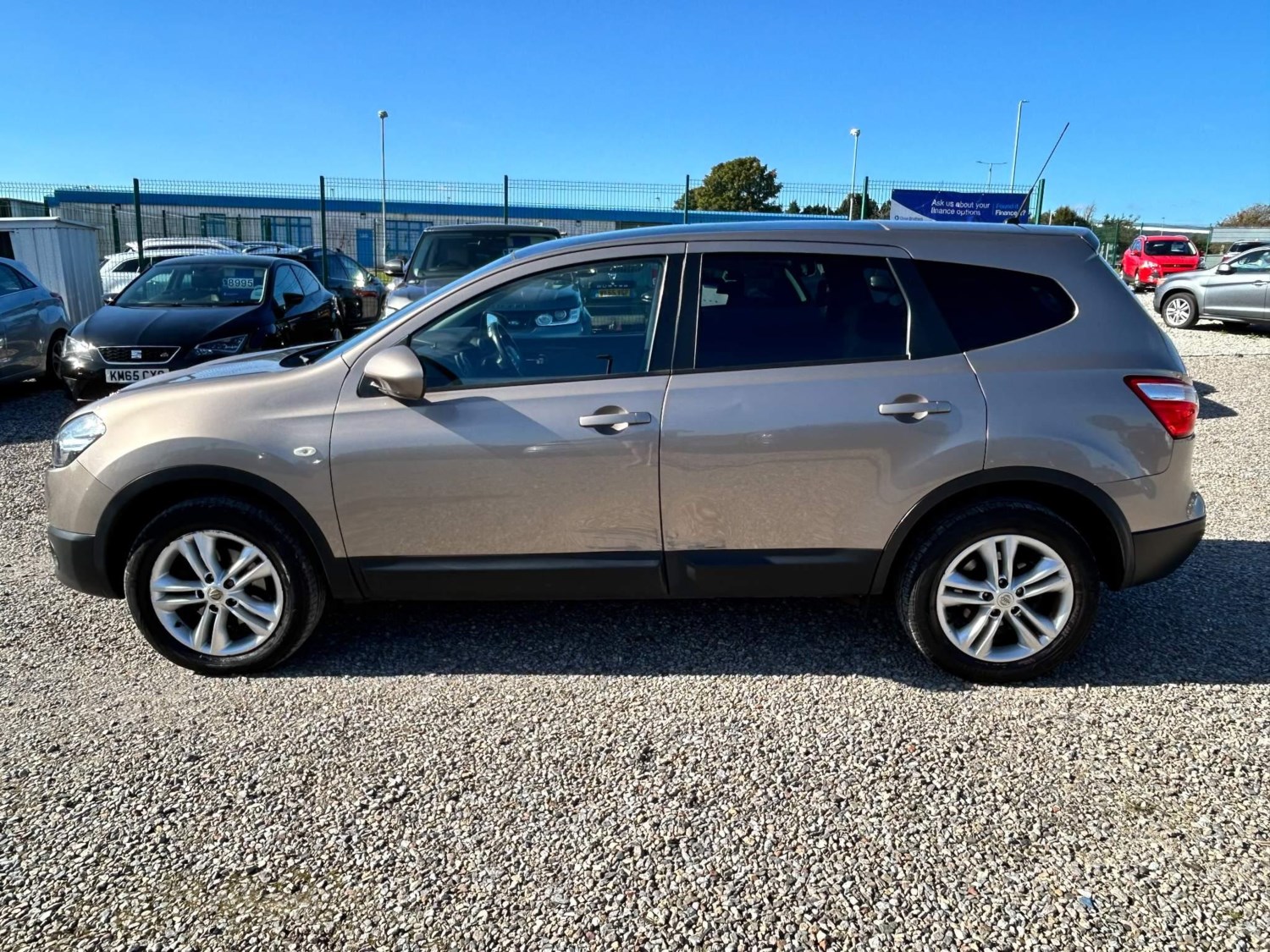 Nissan Qashqai+2 Listing Image