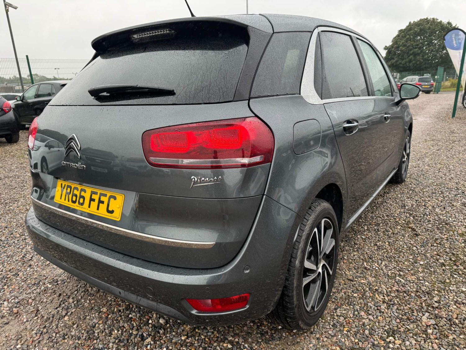 Citroen C4 Picasso Listing Image