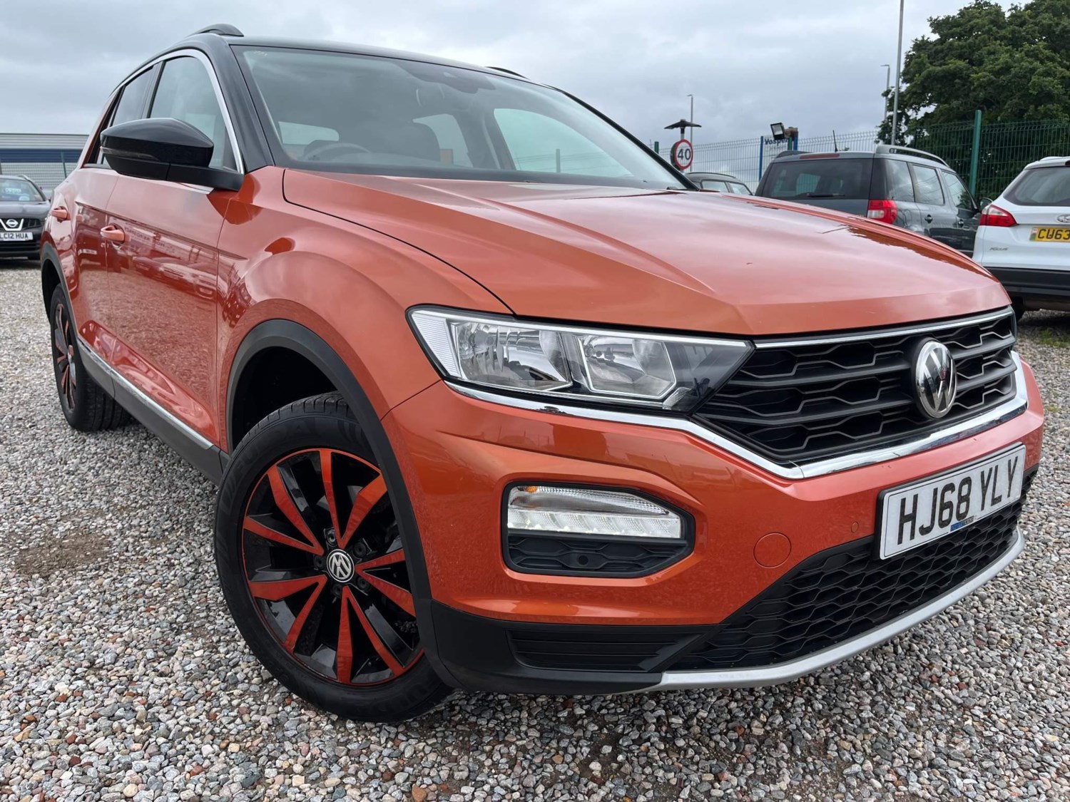 Volkswagen T-Roc Listing Image