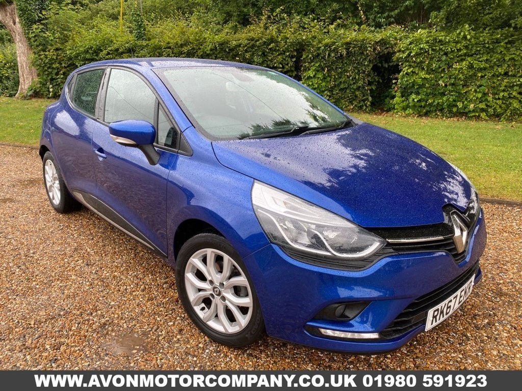 Renault Clio Listing Image