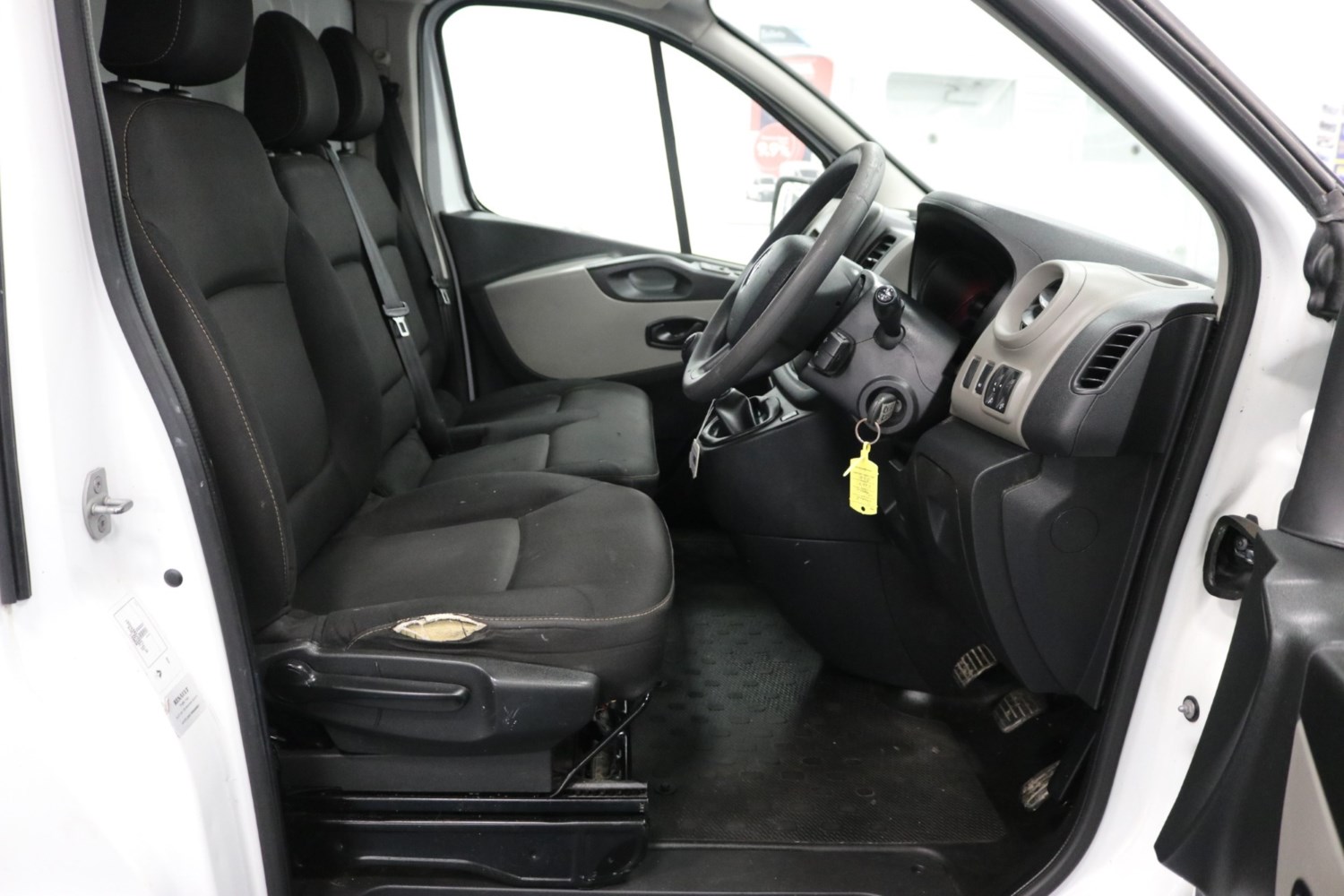 Renault Trafic Listing Image