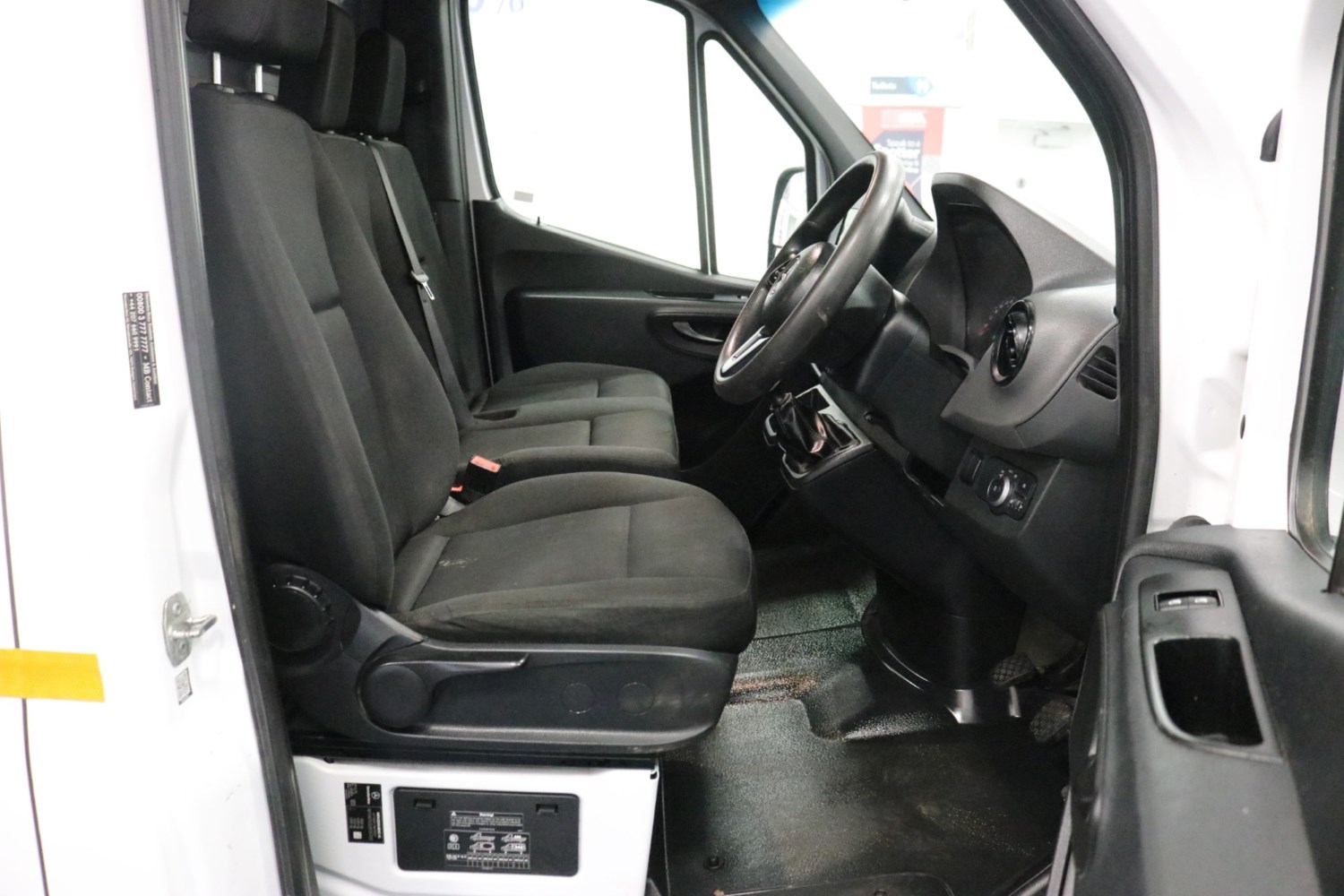 Mercedes-Benz Sprinter Listing Image