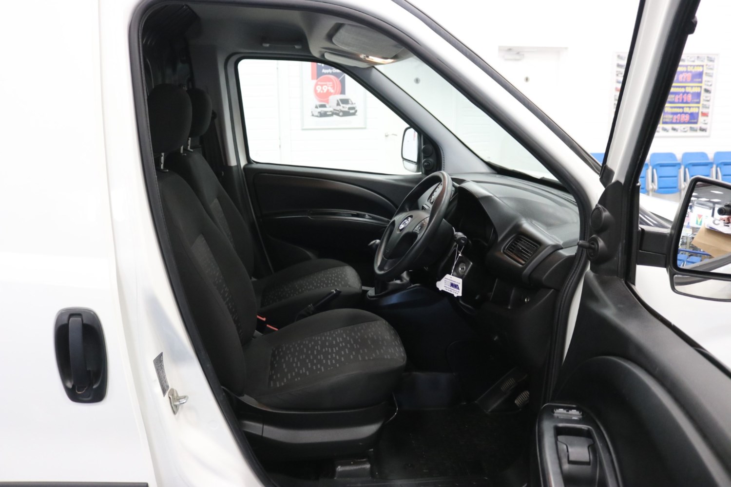 Vauxhall Combo Listing Image