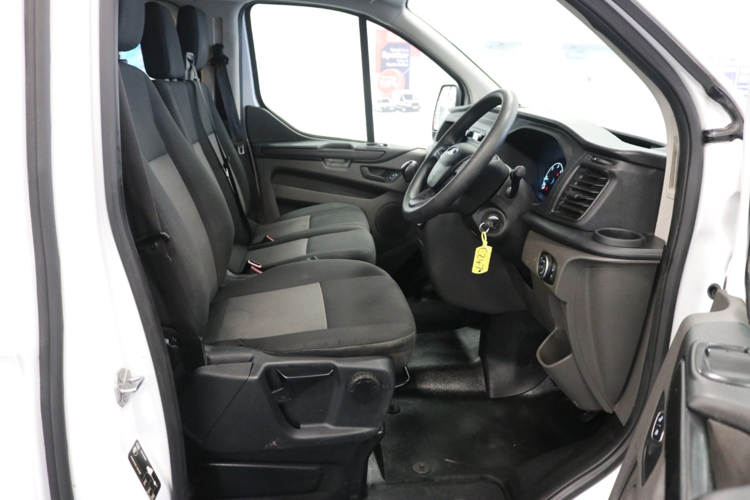 Ford Transit Custom Listing Image