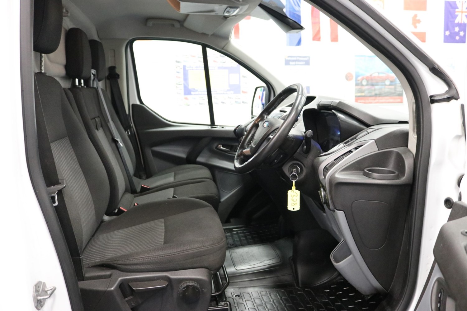 Ford Transit Custom Listing Image