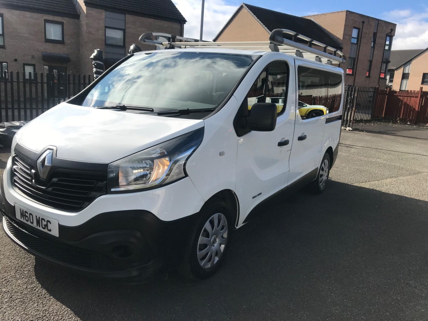 Renault Trafic Listing Image