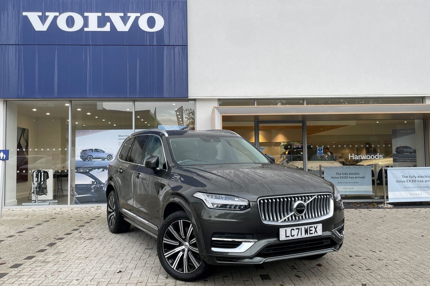 Volvo XC90 Listing Image