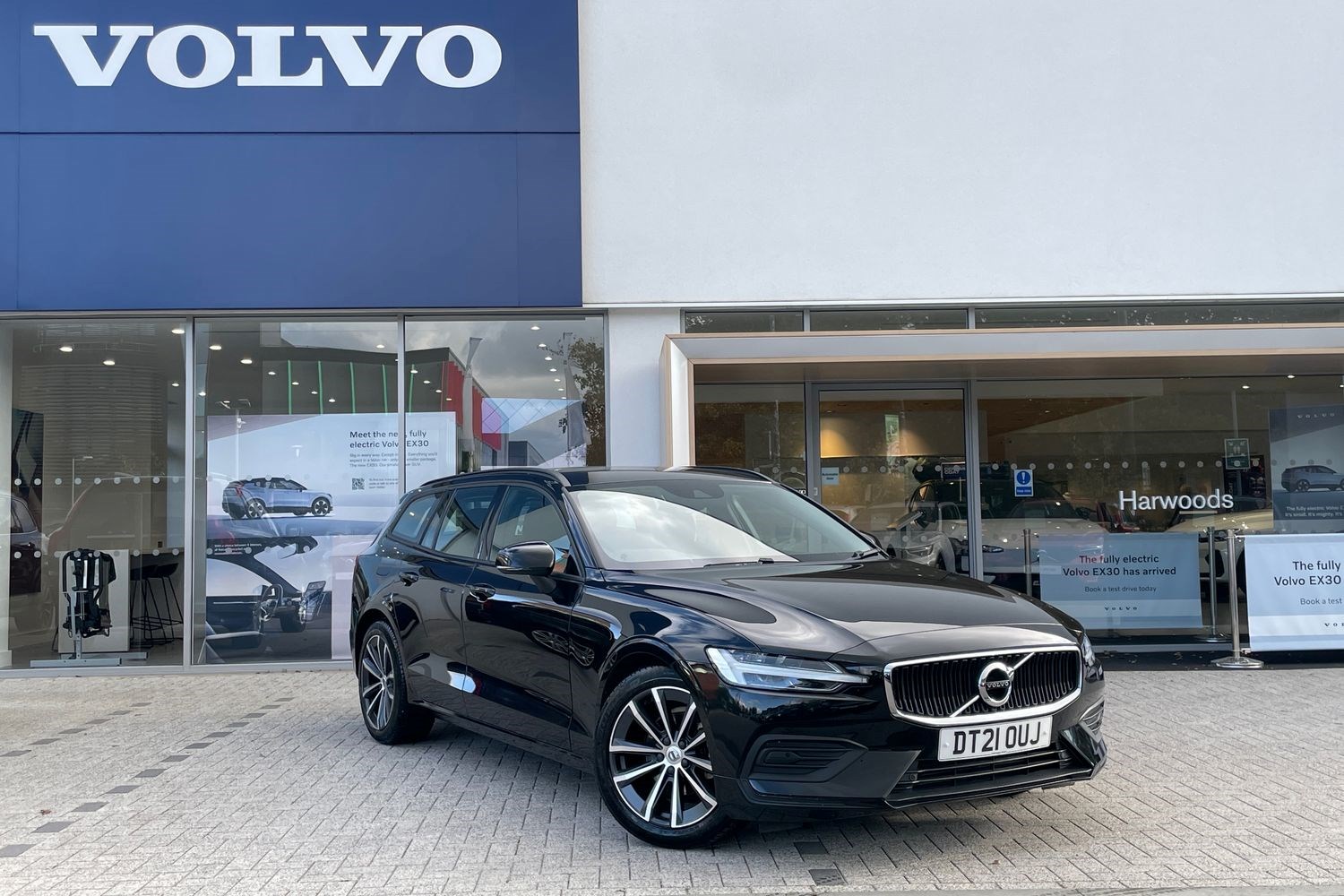 Volvo V60 Listing Image