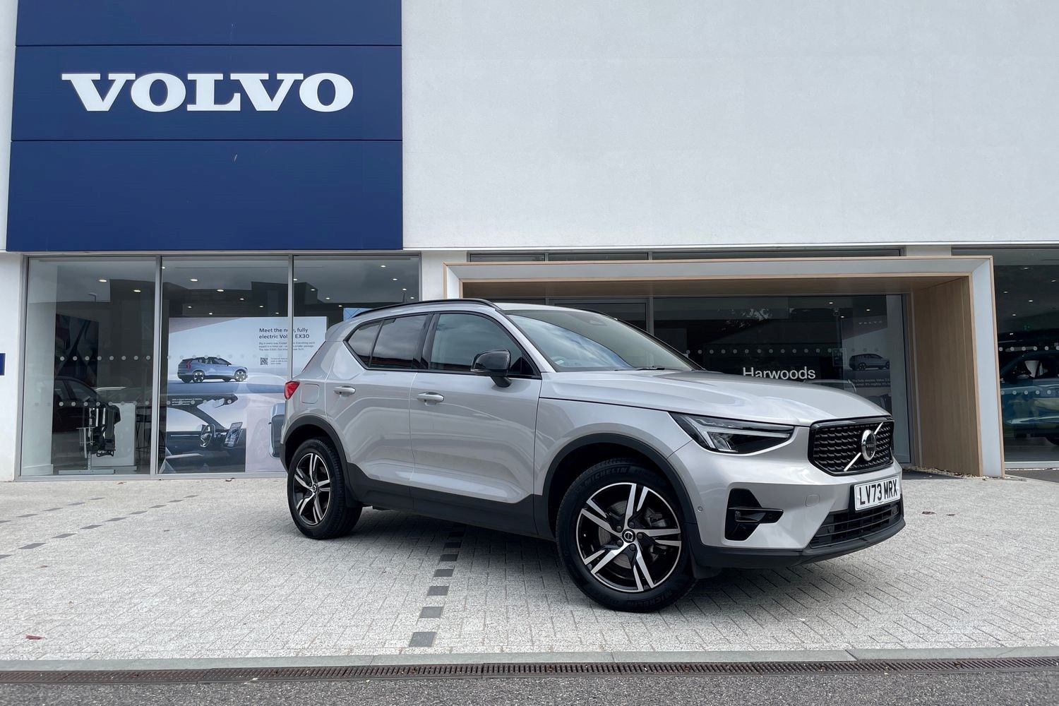 Volvo XC40 Listing Image