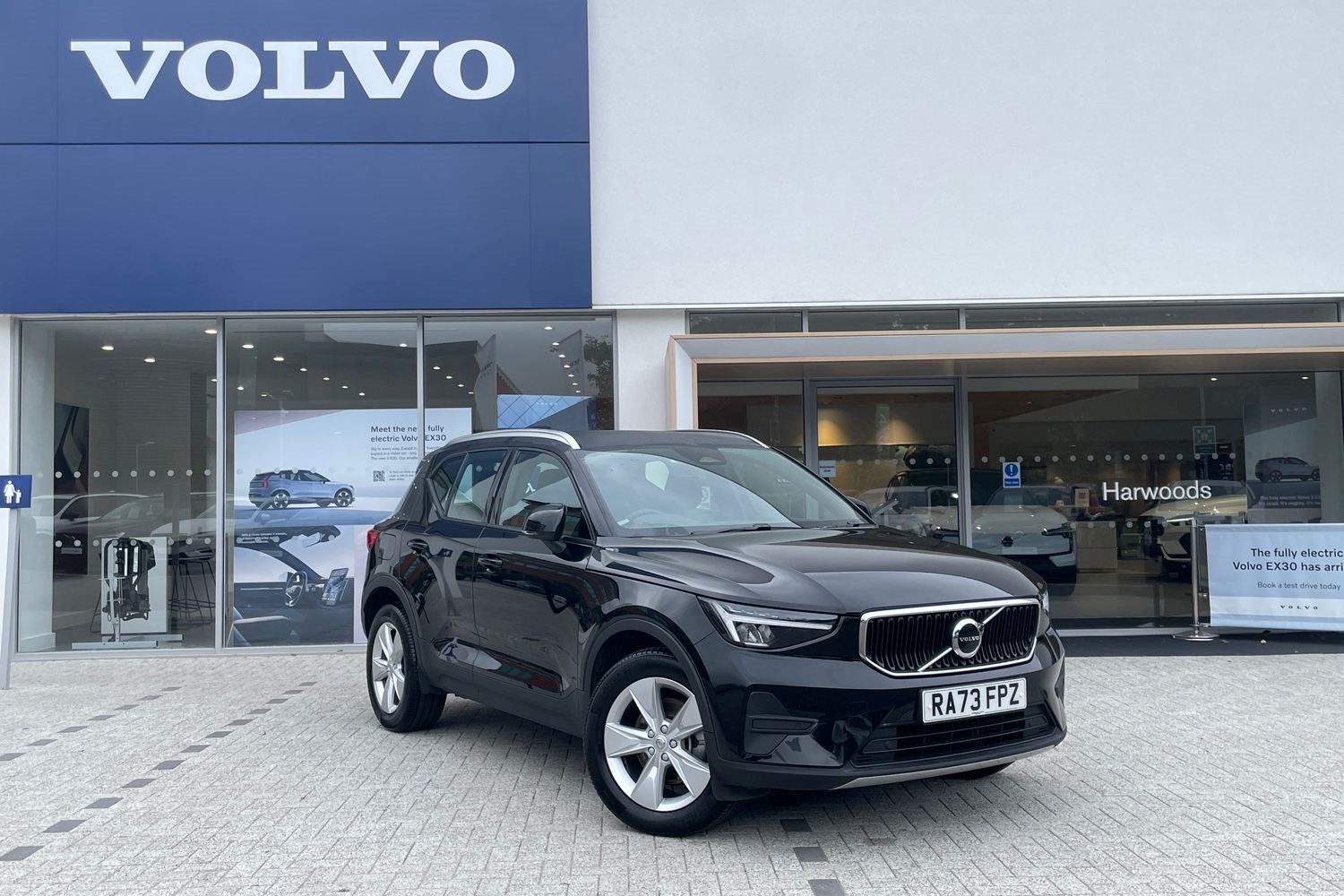 Volvo XC40 Listing Image