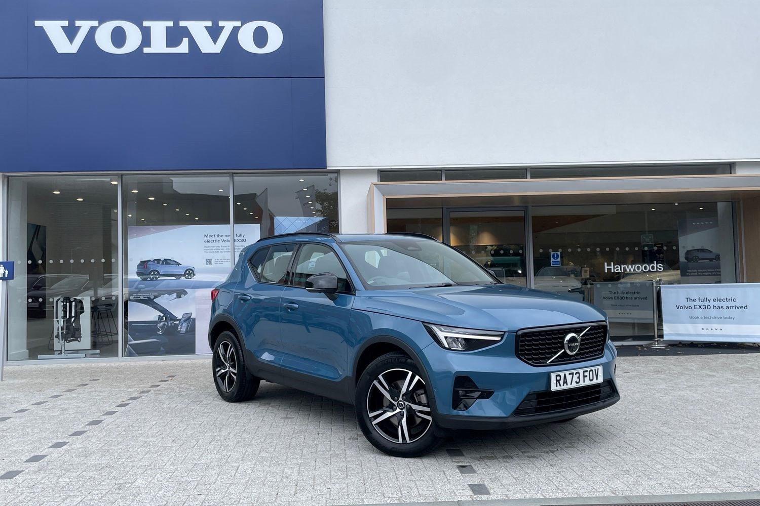 Volvo XC40 Listing Image