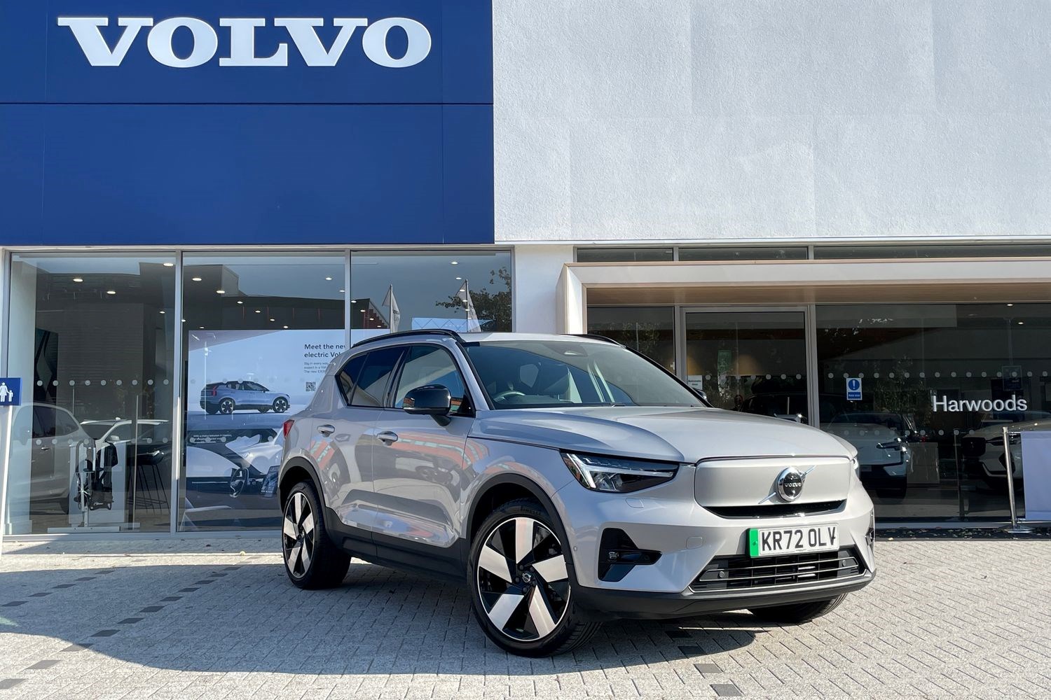 Volvo XC40 Listing Image