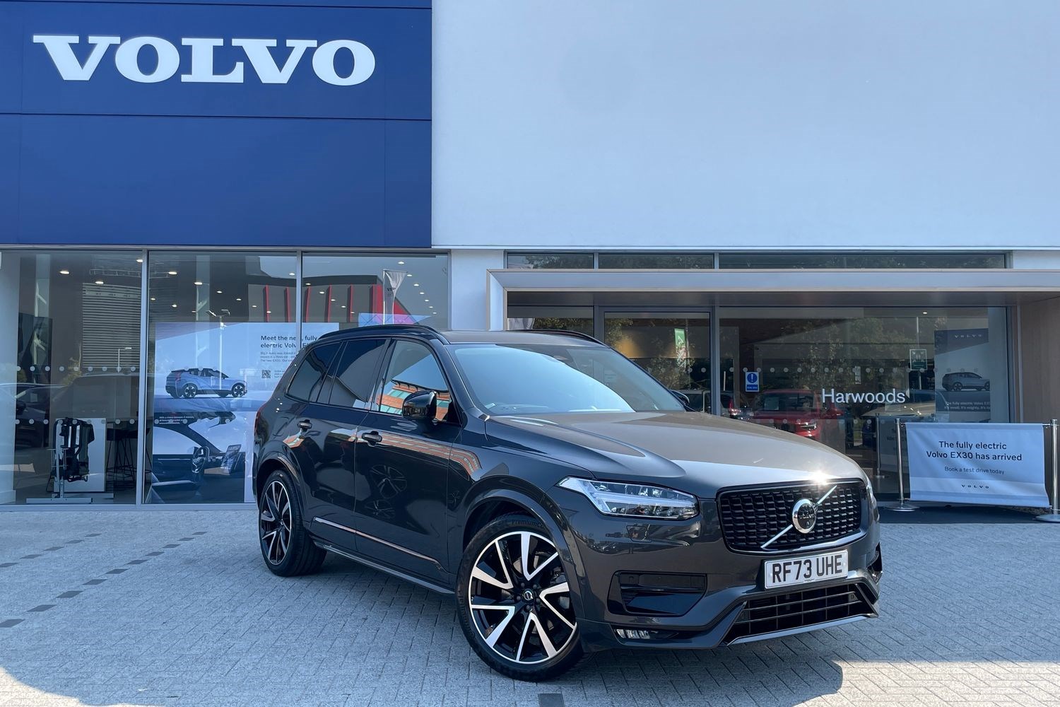 Volvo XC90 Listing Image